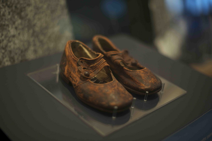 Maritime-Museum-of-the-Atlantic-_Titanic_shoes